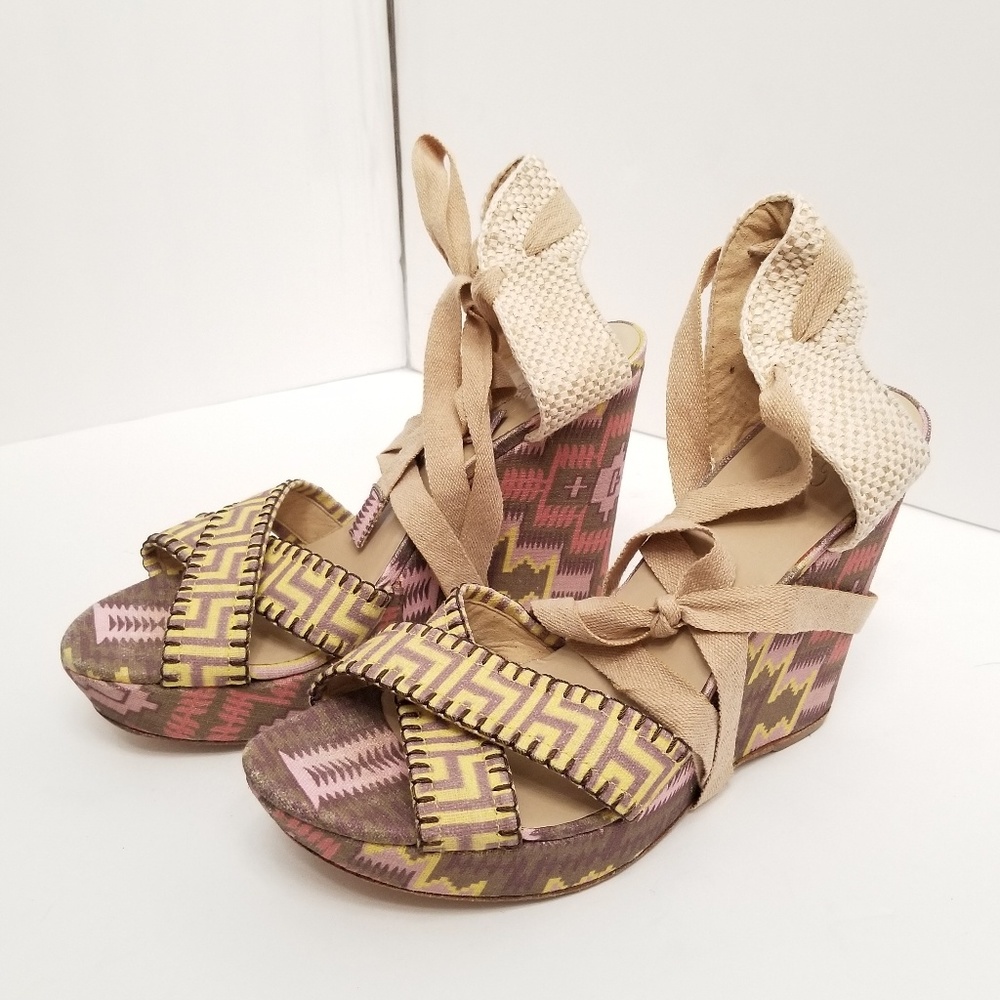 Stuart Weitzman Wedge Theodora & Callum Biarritz